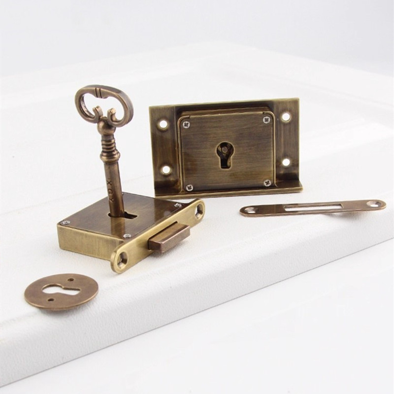 Quality Furniture Hardware - Serrure de tiroir de style Antique,
